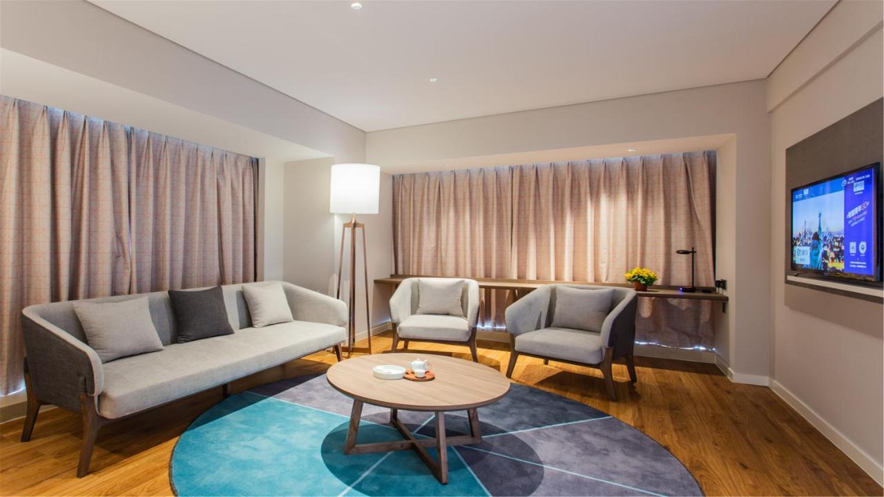 Holiday Inn Express Jiangmen Jianghai By Ihg Buitenkant foto